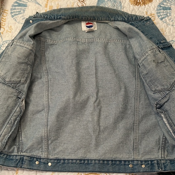 Vintage 90s Limited Collectible Pepsi Light Wash Denim Jacket - Picture 7 of 9